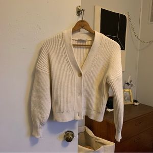 White everlane cardigan